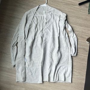 Lululemon cardigan size 6 Heather gray